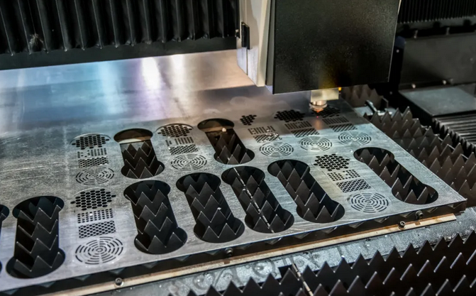 國玉金屬激光切割機(jī)能應(yīng)用于哪些行業(yè)？